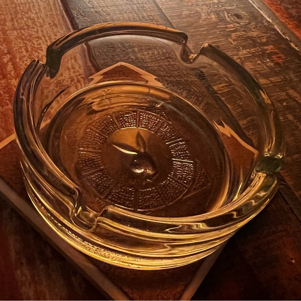 Vintage PLAYBOY CLUB Clear Glass Ashtray with Engraved PLAYBOY BUNNY - Picture 7 of 12